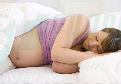 Giảm bớt chứng đầy bụng lúc ngủ ở thai phụ